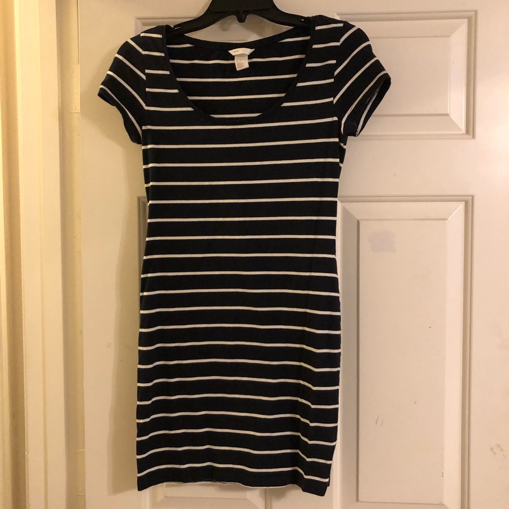 New Black and White T-shirt Dress from H&M